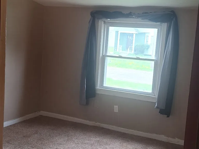 3234 Beaumont Dr — Photo 5