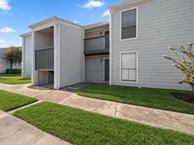 13151 Walden Rd, Montgomery, TX