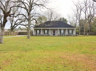 11251 Old Pascagoula Rd, Grand Bay, AL 36541