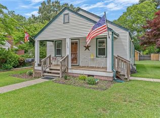 3734 Robin Hood Rd, Norfolk, VA 23513