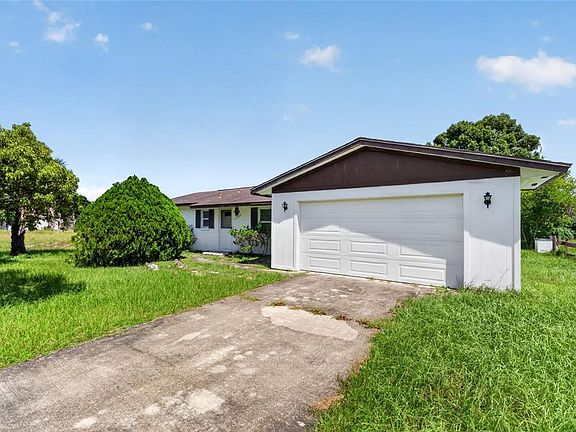 2nd image of 13780 SW 40TH CIRCLE