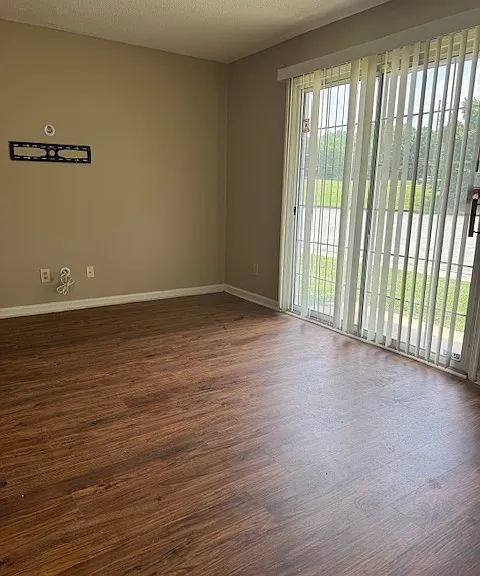 511 Mystic Dr #A — Photo 3