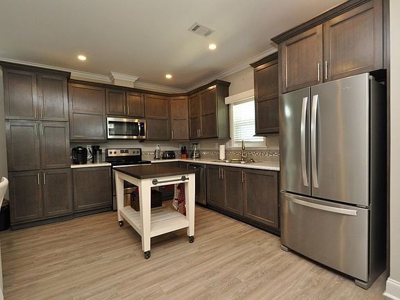 4th image of 22747 Blackbeard Ln