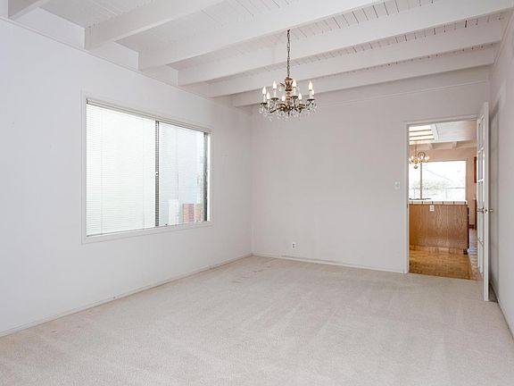 5th image of 40 Belford Dr