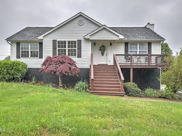 1002 Mountain Breeze Ln, Bristol, TN 37620