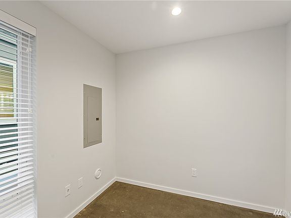 3rd image of 1750 NW 60th St #A