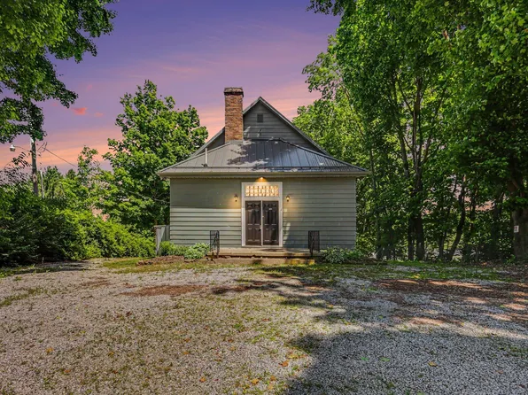 9030 Columbus Rd, Mount Vernon, OH 43050