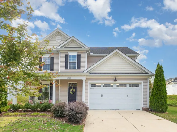 1505 Sunny Days Dr, Knightdale, NC 27545