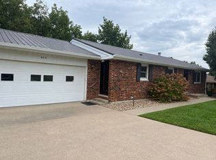 404 Constantz Dr, Canton, MO 63435