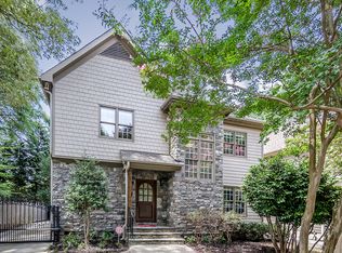 915 Millbrook Rd, Charlotte, NC 28211