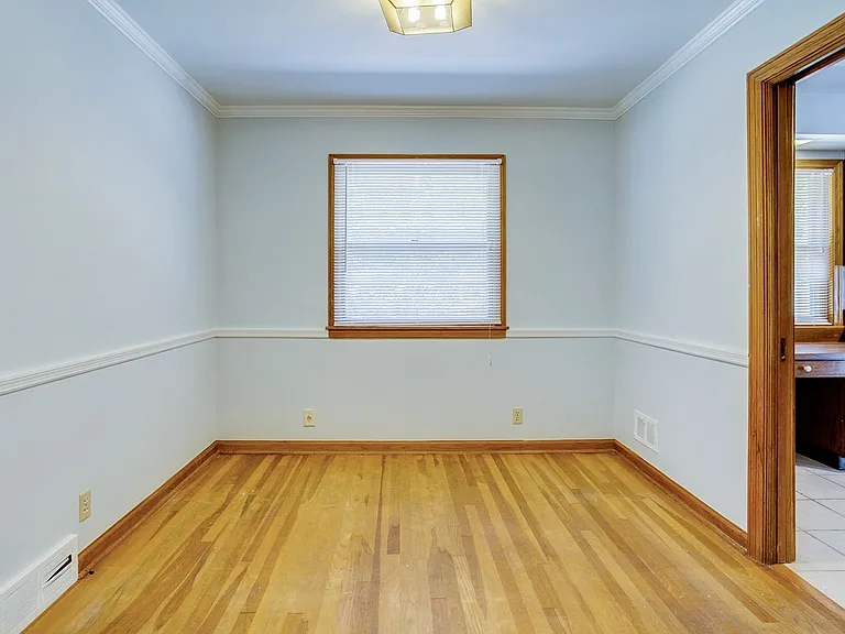 2110 Boudreau Dr — Photo 9