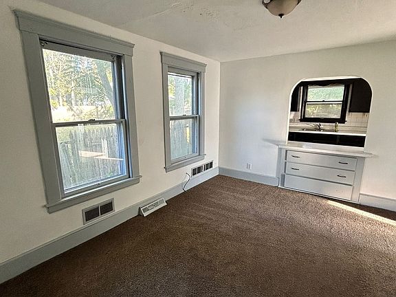 4th image of 277 16th St