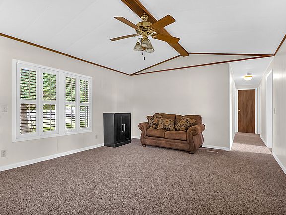2nd image of 523 County Road 336