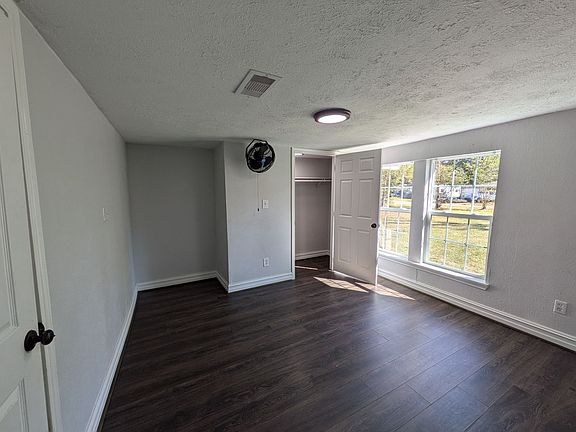 5th image of 1125 N Tannahill St