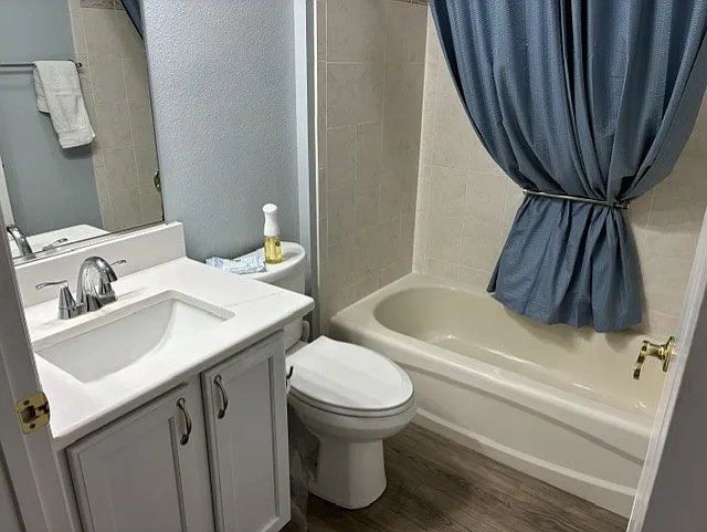 Private Full Bathroom