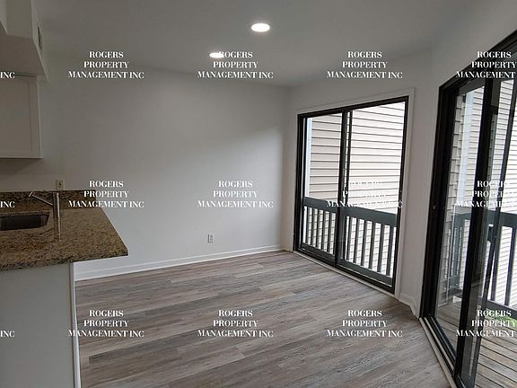3rd image of 234 Shoreline Dr