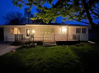 202 S Depray St, Blue Mound, IL 62513