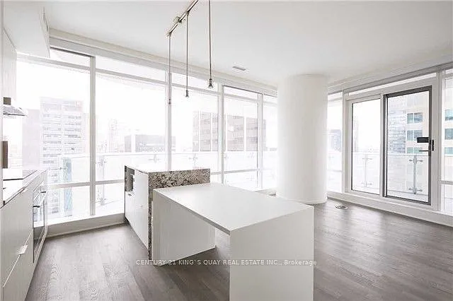 1 Bloor St E #4010 — Photo 3