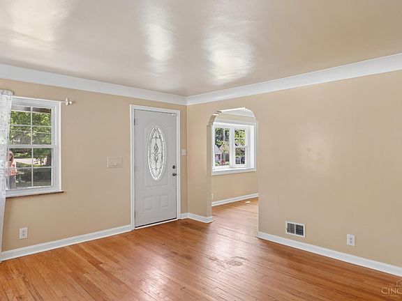 4th image of 2652 Cedarbrook Dr