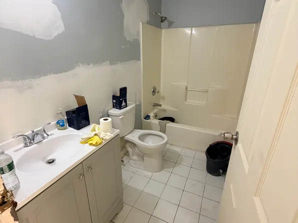 (undisclosed Address), Bronx, NY 10457