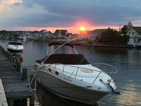 Dock a 30'+ boat at backdoor