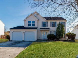 775 Amber Ln, Vineland, NJ 08360