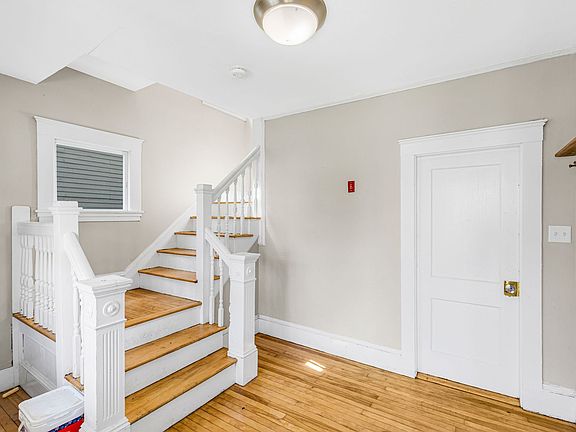 4th image of 24 Blaisdell St #1