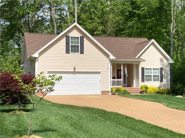 8540 Patrick Henry Way, Gloucester, VA 23061
