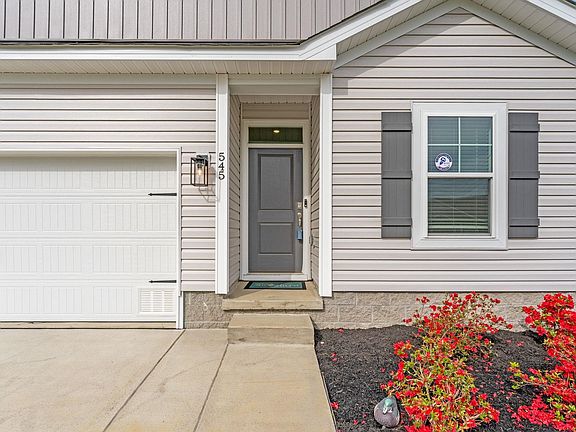 3rd image of 545 Honeyhill Loop