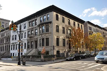 Rented by Piper-Cadmium