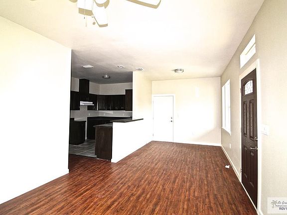 3rd image of 3522 Park Ln N
