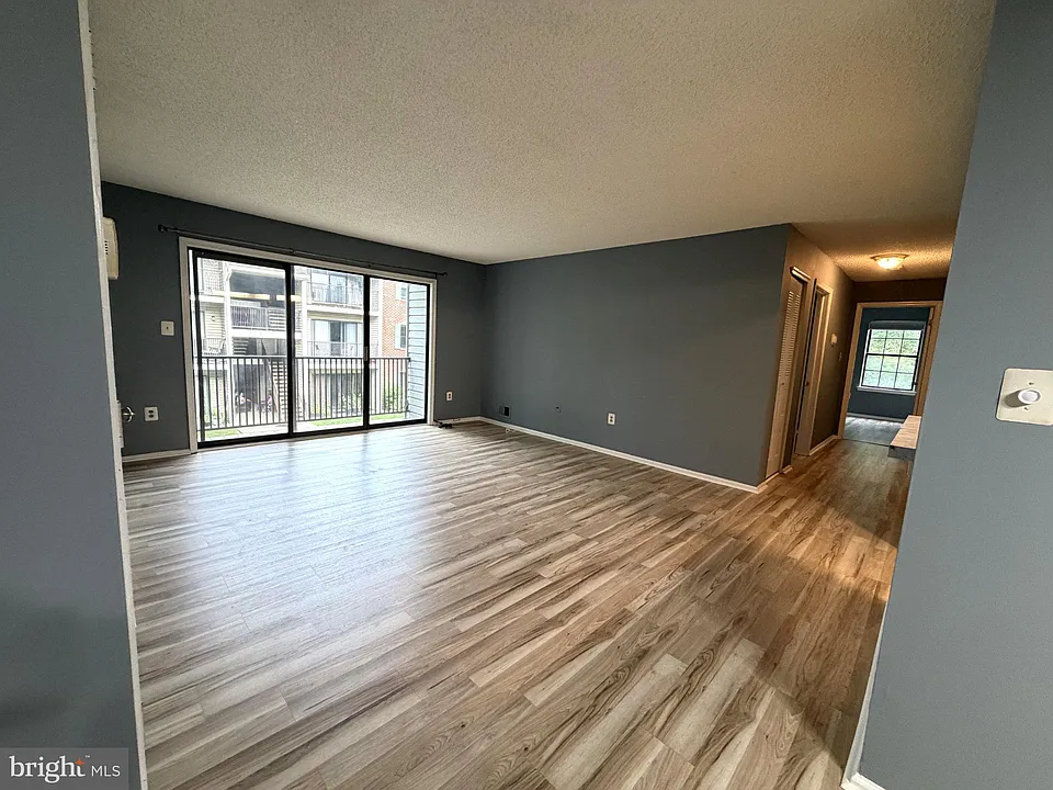8 Joyner Ct