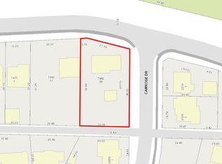 7492 Broadway, Burnaby, BC V5A1S4