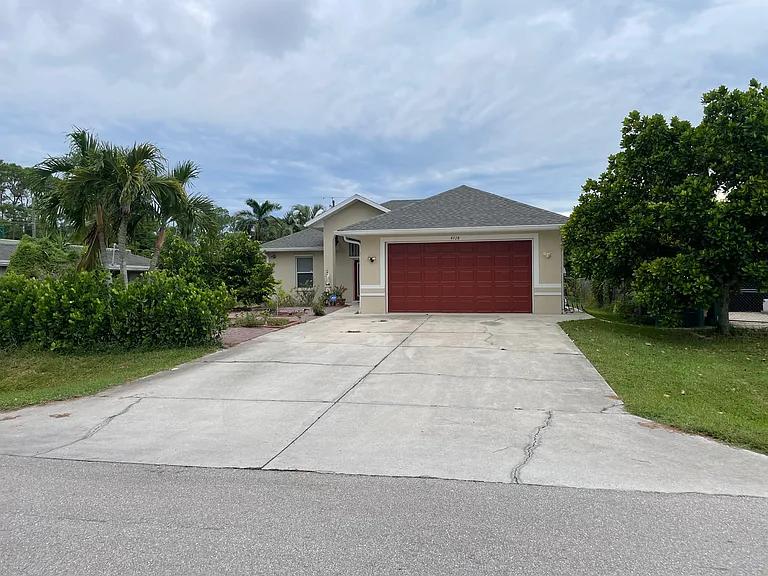 4728 Orchard Ln — Photo 1