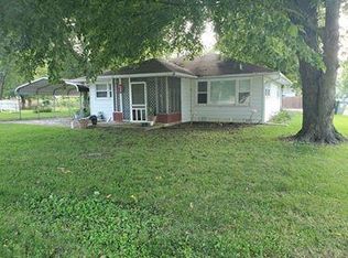 101 S Denton St, Centralia, MO 65240