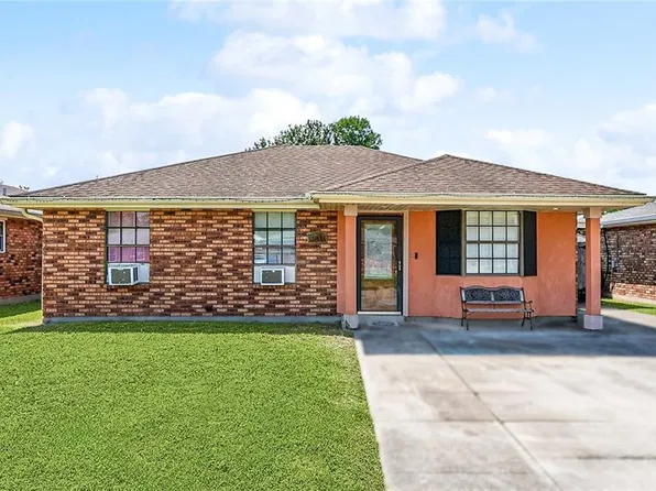 2504 Torres Dr, Saint Bernard, LA 70085