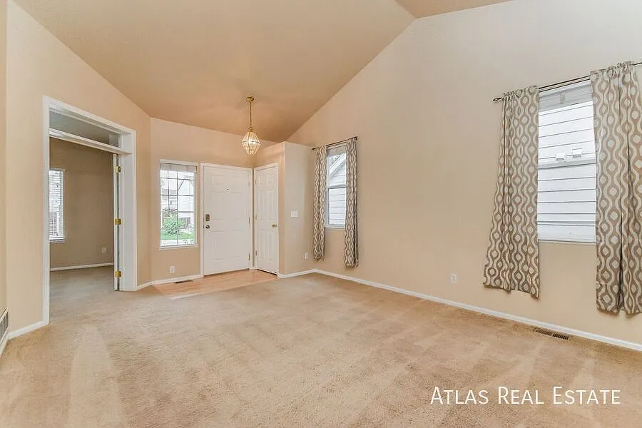 Coming Soon! || Amazing 4 Bed 3 Bath With A/C! — Photo 3