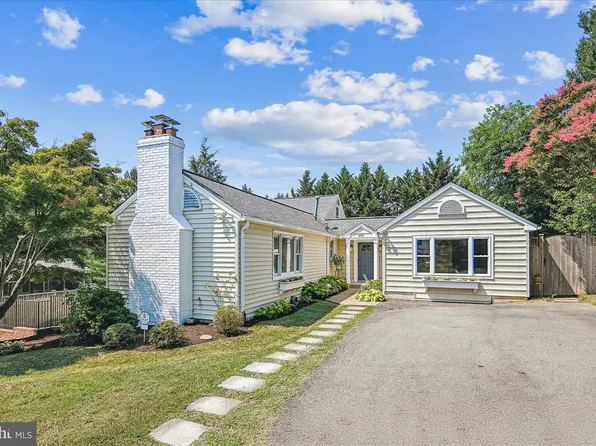 3605 Colony Rd, Fairfax, VA 22030