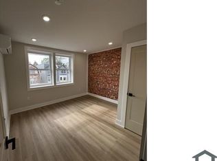 121 W Sharpnack St #3, Philadelphia, PA 19119