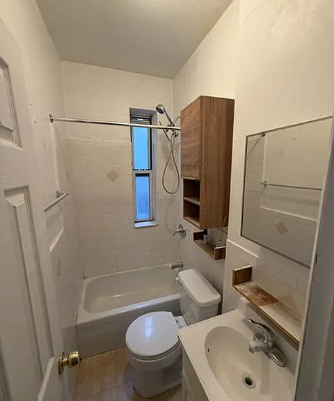 22-73 Steinway St #12 — Photo 3