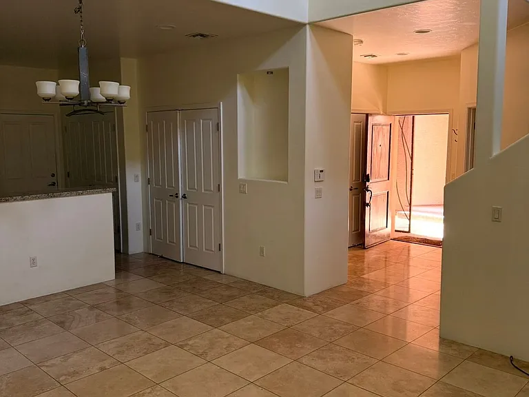 4112 N Thurston Ln #101 — Photo 6