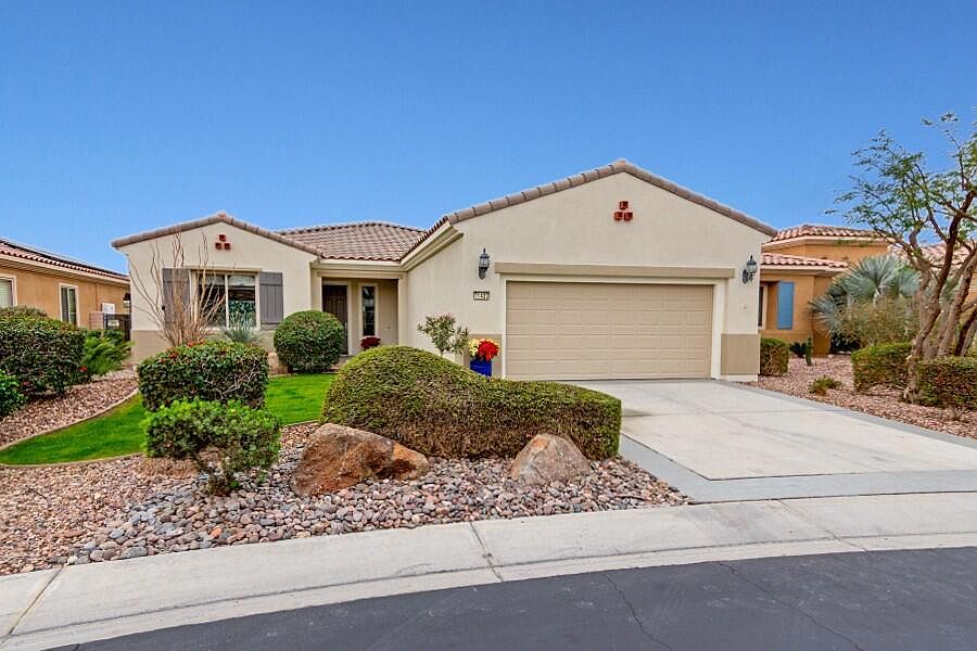 1st image of 81433 Camino Los Milagros