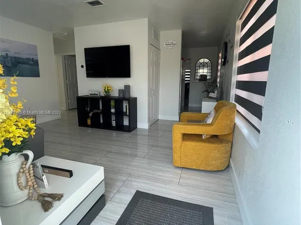 1300 NW 51st St, Miami, FL 33142