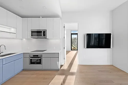27-19 Thomson Ave #9C Photo 1
