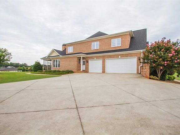 4th image of 106 Lazy Willow Ct