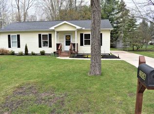 3308 Aaron Ct, Midland, MI 48640
