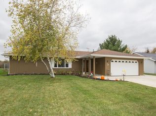 180 Loperwood Ln, Lagrange, OH 44050