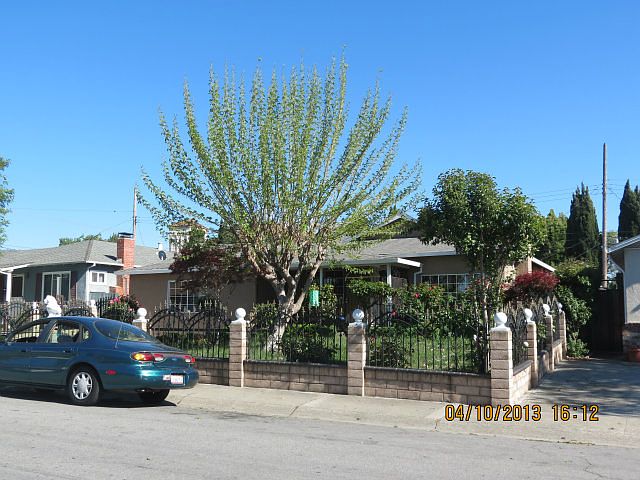 1st image of 3078 Warrington Ave