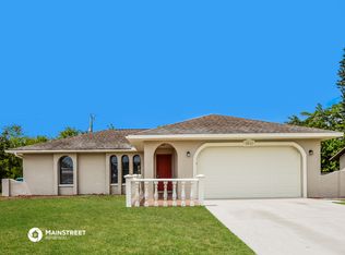 1011 SE 25th Ter, Cape Coral, FL 33904