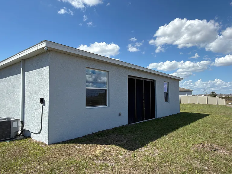 521 Reggie Rd — Photo 14
